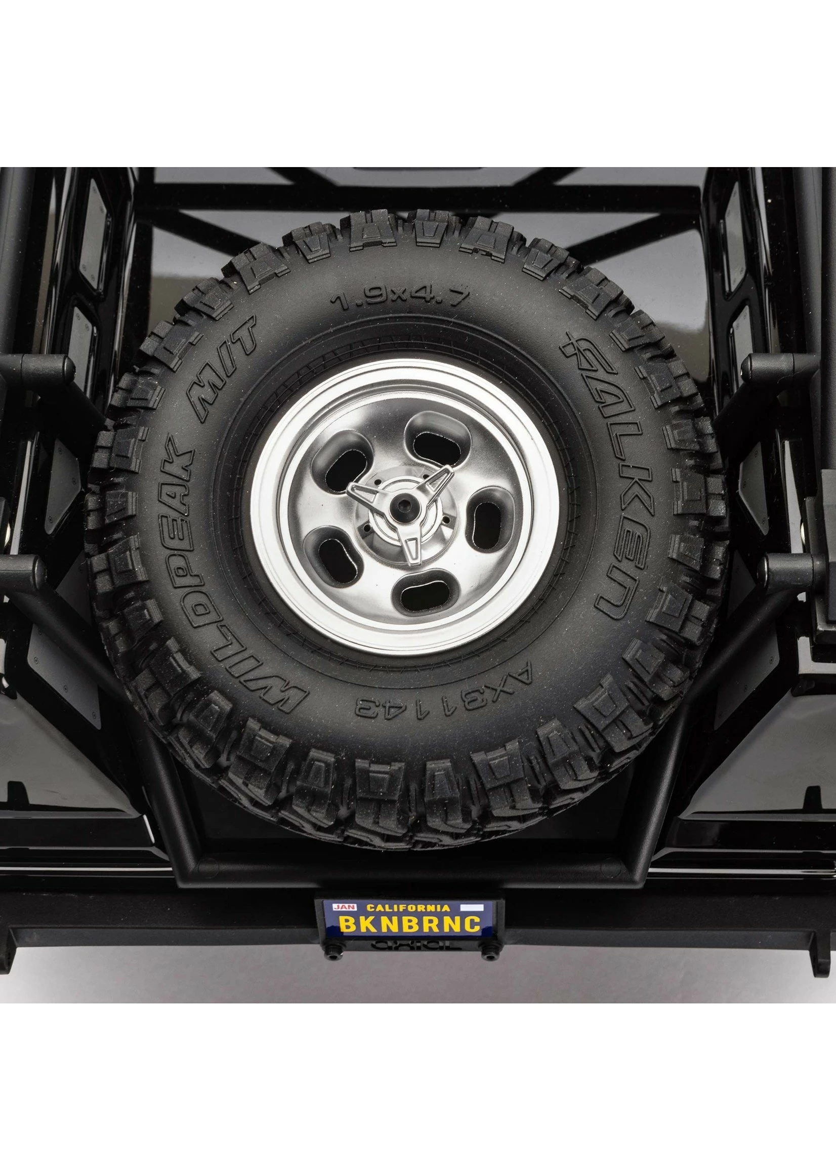 Axial 1/10 SCX10 III Early Ford Bronco 4WD RTR - White 13 Axial 1/10 SCX10 III Early Ford Bronco 4WD RTR - White - Image 11