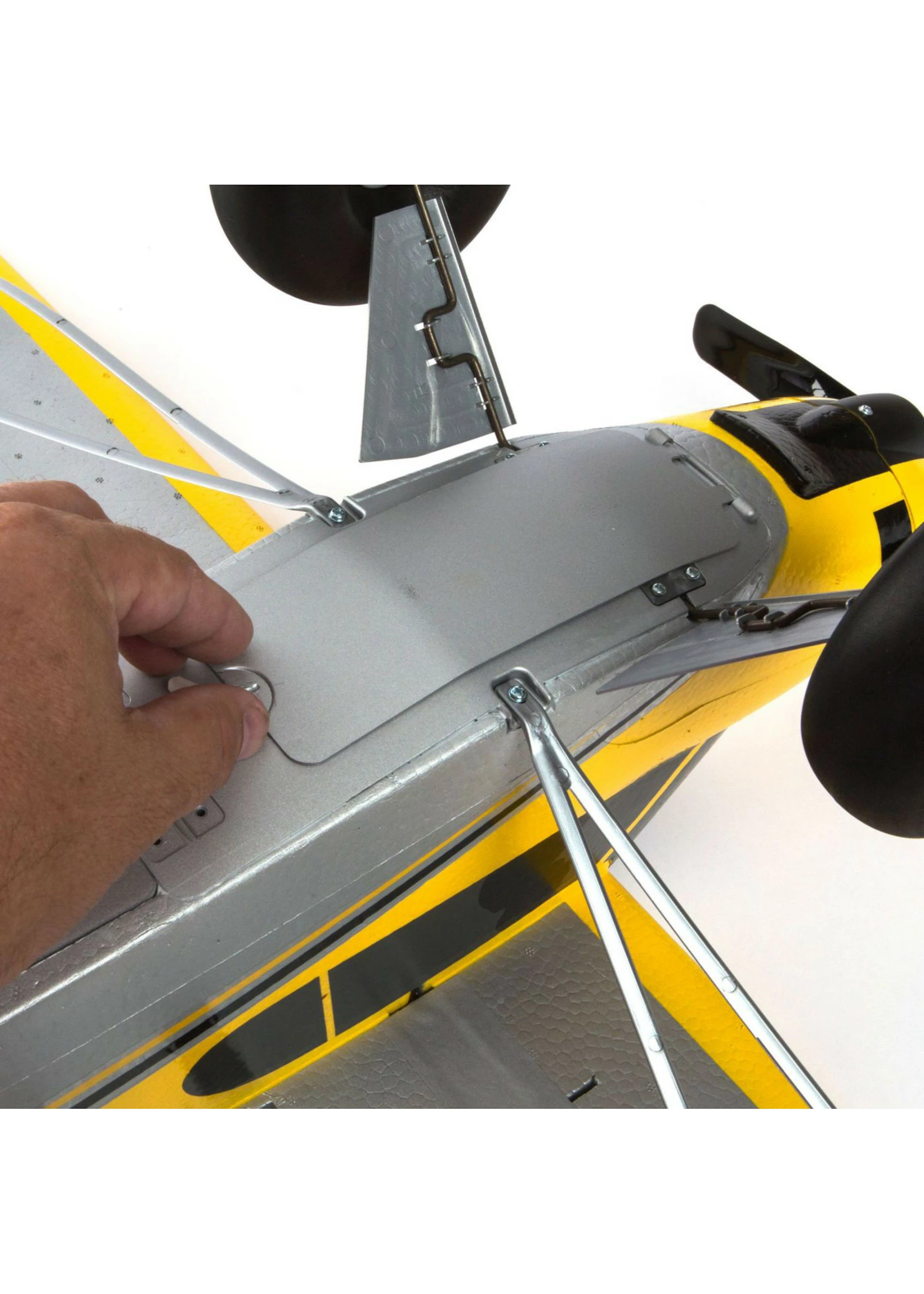 Hobbyzone HBZ32500 - Carbon Cub S 2 1.3m BNF Basic With SAFE 8 Hobbyzone HBZ32500 - Carbon Cub S 2 1.3m BNF Basic With SAFE - Image 6