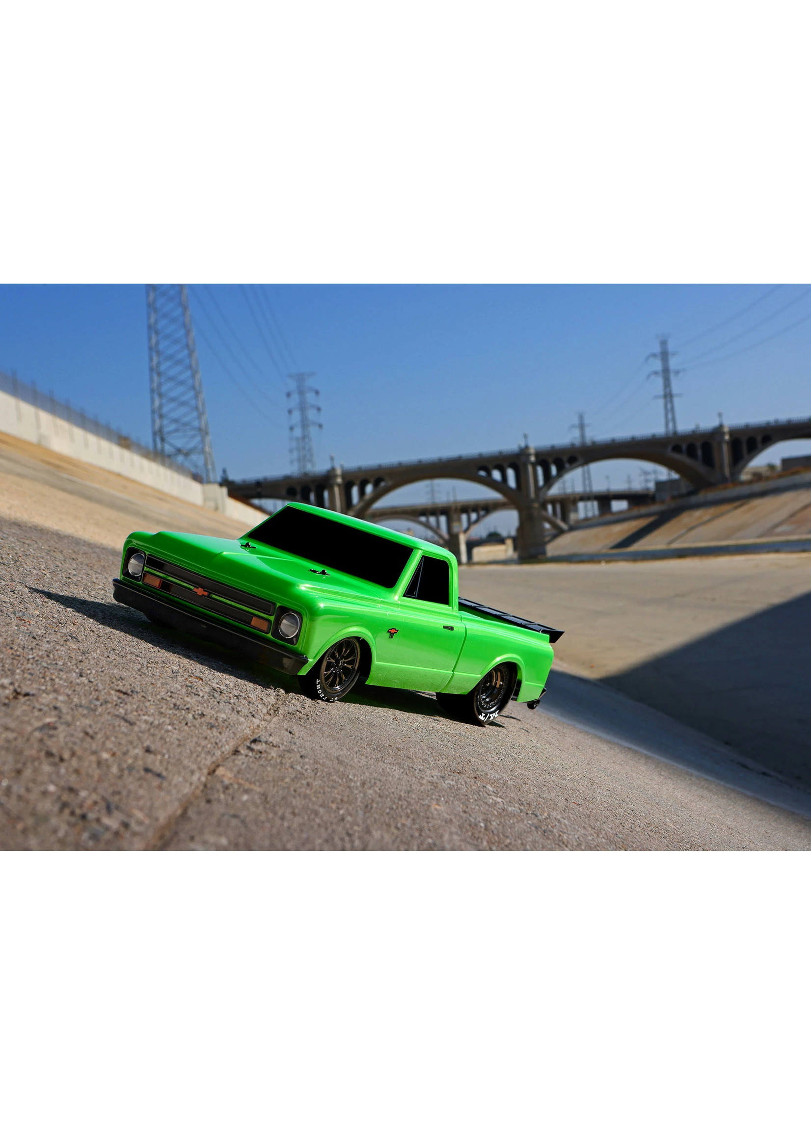 Traxxas 1/10 Drag Slash 2WD Brushless RTR Drag Truck - Green 11 Traxxas 1/10 Drag Slash 2WD Brushless RTR Drag Truck - Green - Image 9
